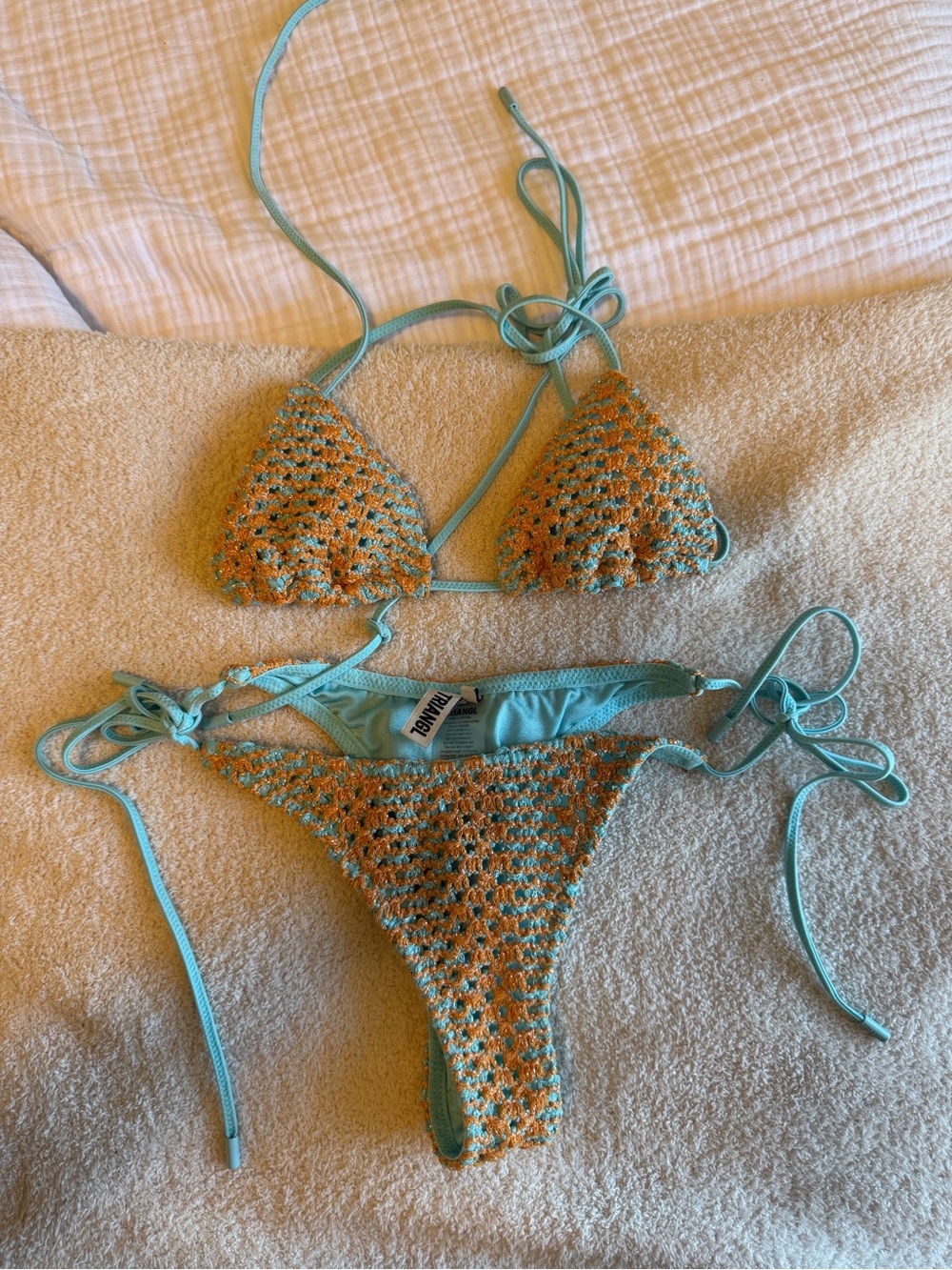 Xs top small bottom